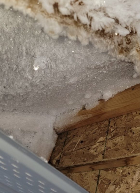 Ice Dams: A Common Winter Problem for Homeowners and Tenants